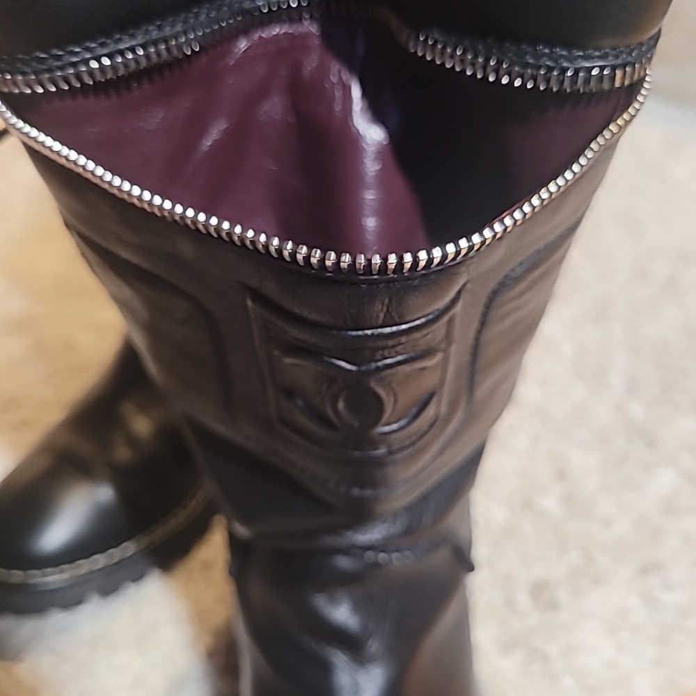 Amazing Chanel Black Lambskin Leather Size 8.5 Riding 👢 Boots - Picture 9 of 16